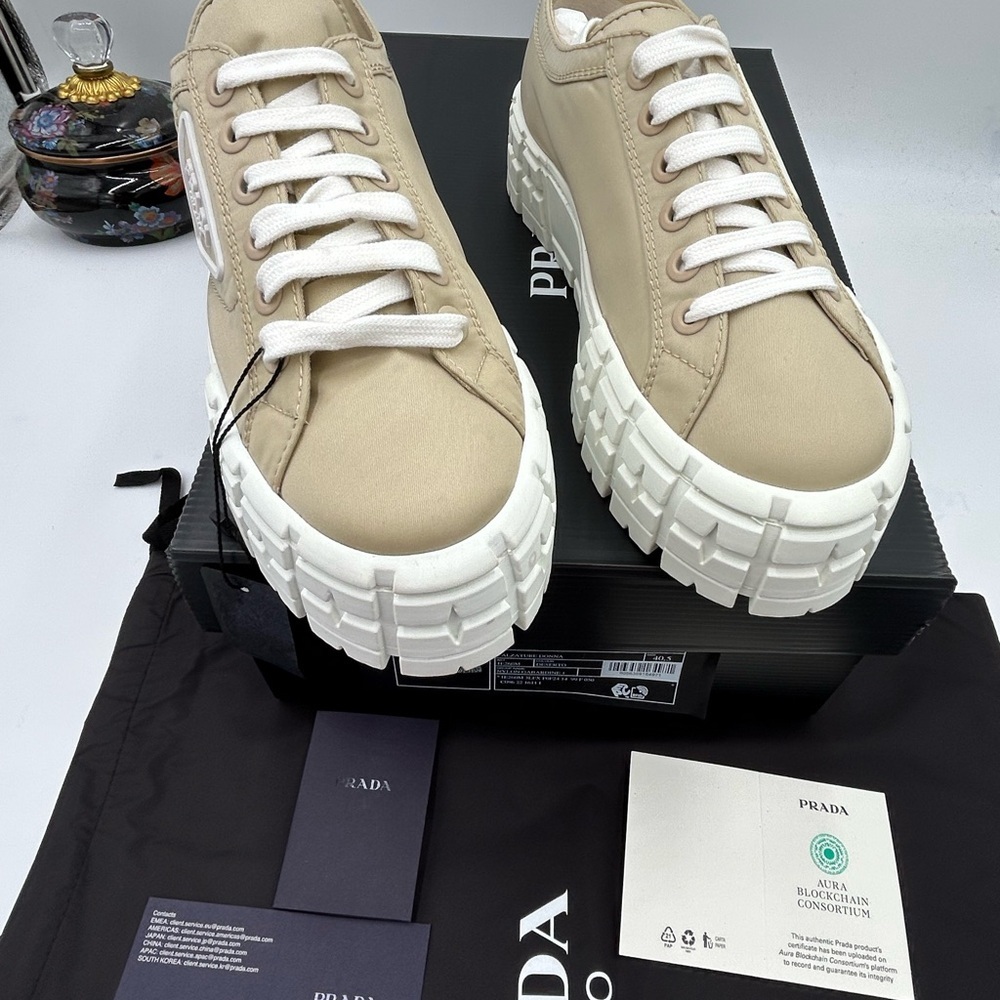 Women's Prada re-wheel gabardine sneaker in Desert beige size 40.5 made in Italy - Picture 4 of 12